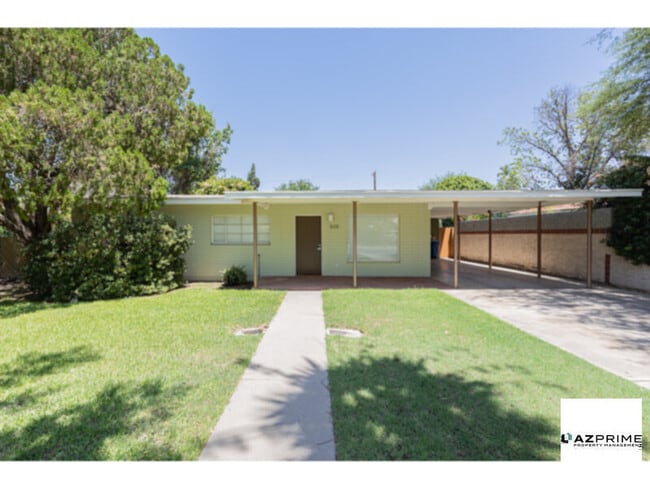 Building Photo - Sunlit Comfort &amp; Spacious Style in thi...