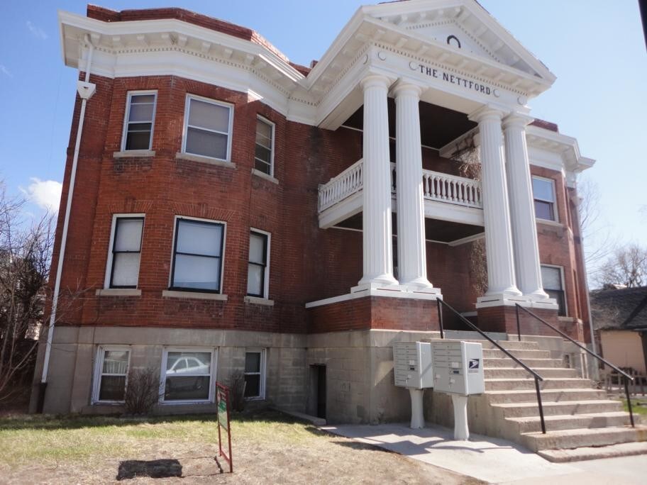 215 E 18th St Unit 17, Cheyenne, WY 82001 Apartment for Rent in Cheyenne, WY