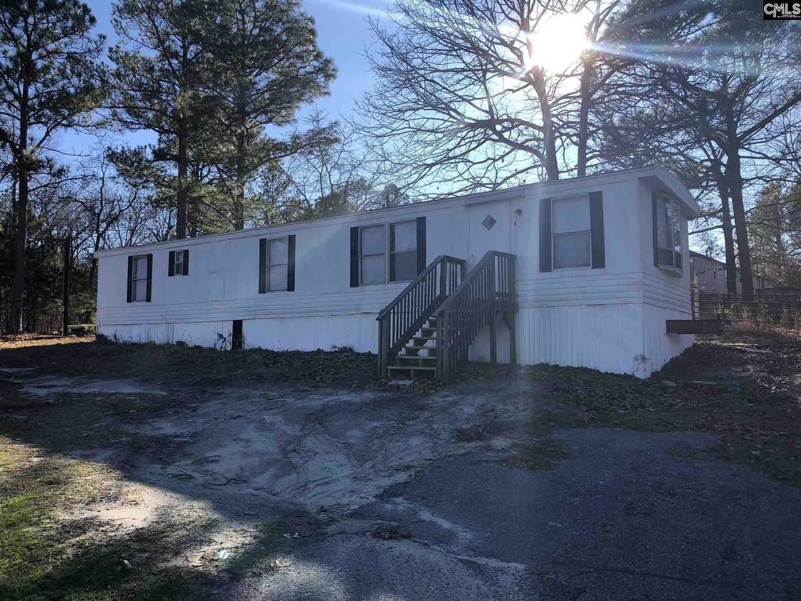 Primary Photo - 137 Treemount Ln