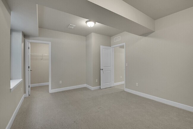 Foto del edificio - $2,995.00 - 4 Bedrooms, 2 Bathroom, Single...