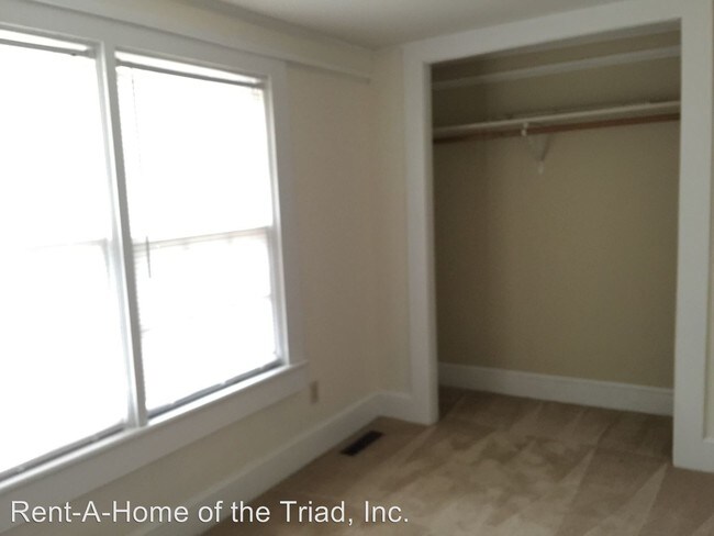 Foto del edificio - 1901 Fleming Rd