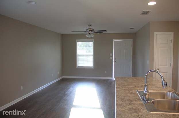 Building Photo - 3 br, 2 bath House - 2316 Middleton Road