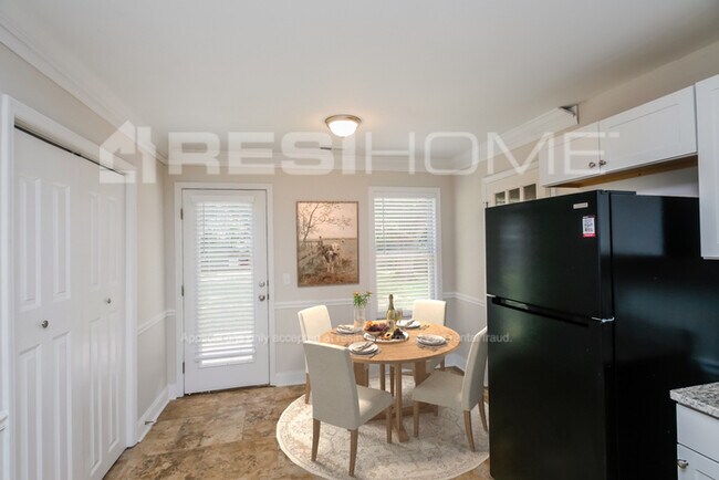 Building Photo - 227 Falcon Ridge Dr