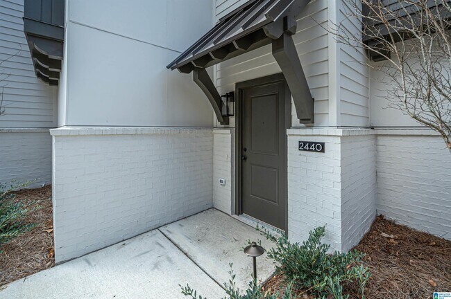 Foto del edificio - 2460 18th St S