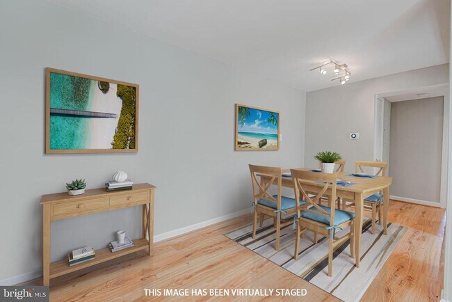 Building Photo - 814 S Arlington Mill Dr