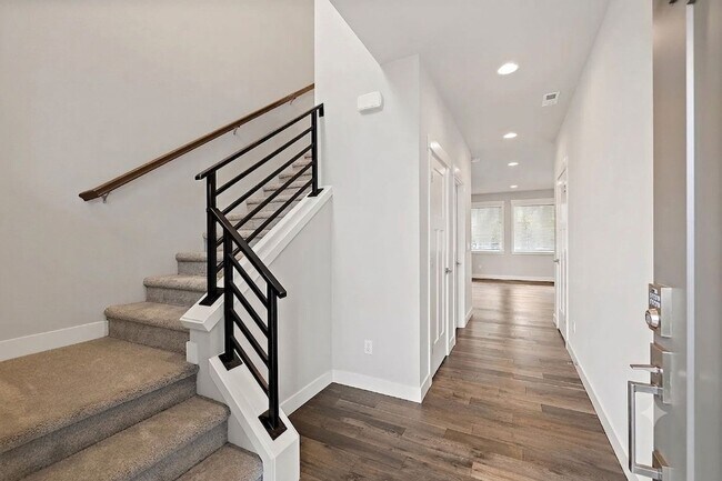 Foto del edificio - 1627 151st St SW