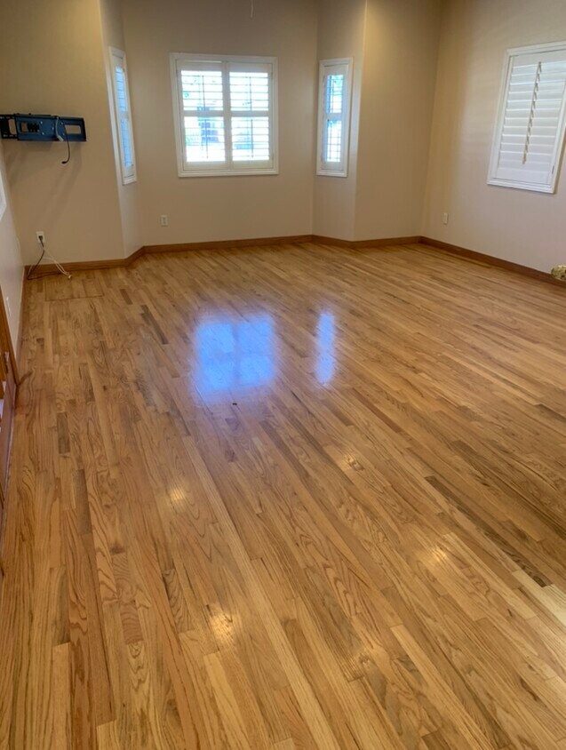 Living room open floor plan - 1762 W 245th St