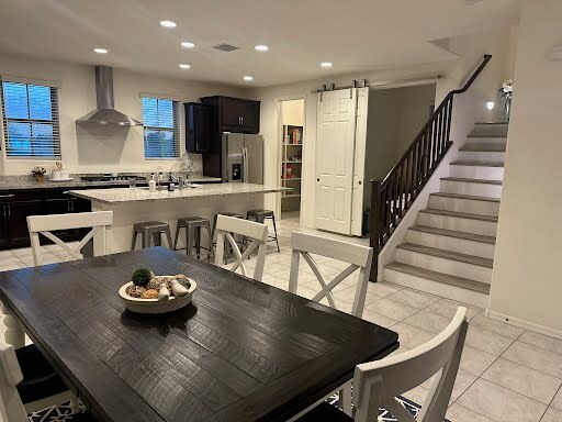 Building Photo - 627 W Flintlock Way