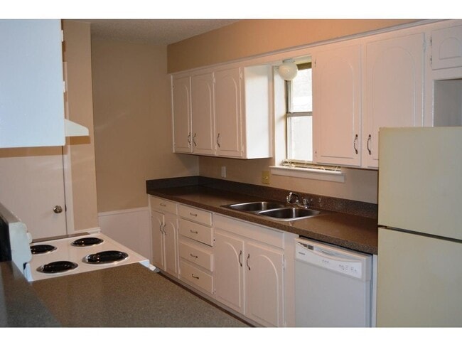 Building Photo - Beautiful Duplex in Hurst!!