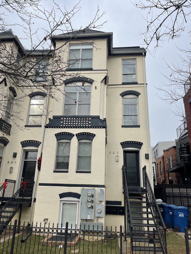 Frente de casa - 505 O St NW