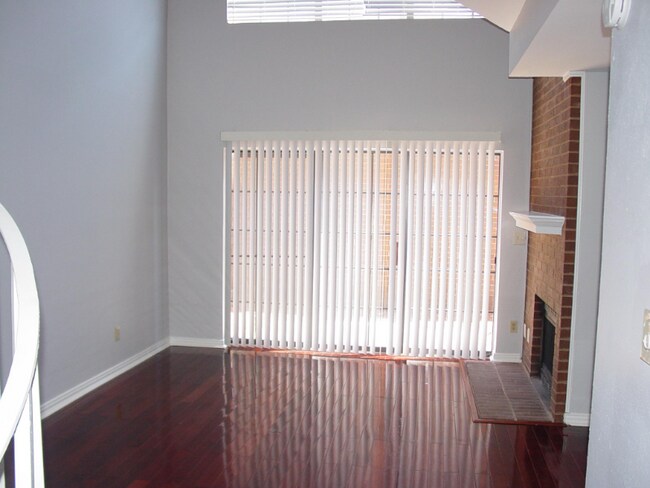 Foto del edificio - 5100 Verde Valley Ln