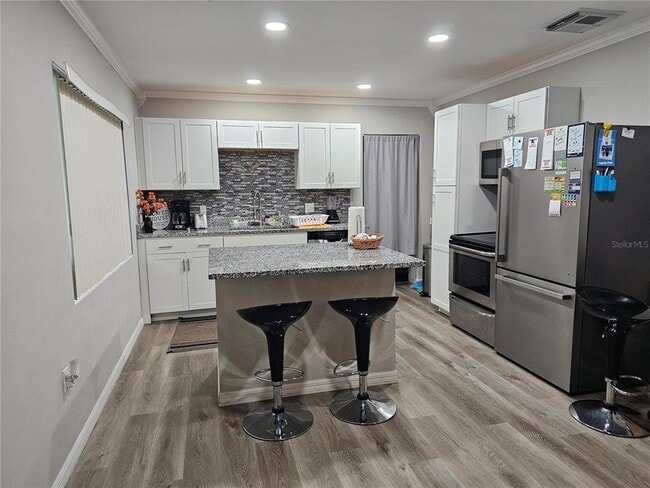 Building Photo - 2117 Ivey Ln
