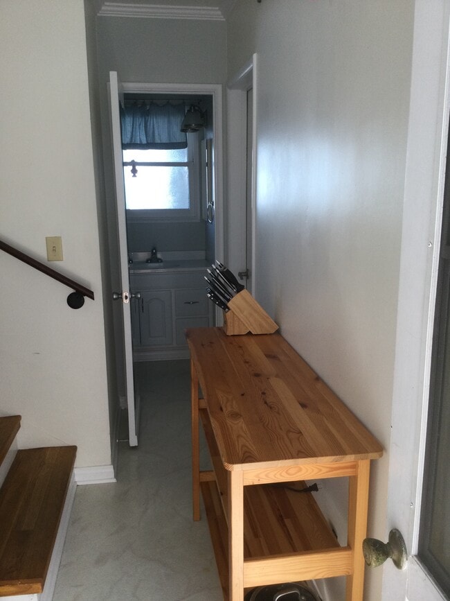 Building Photo - 1211 Tennyson St