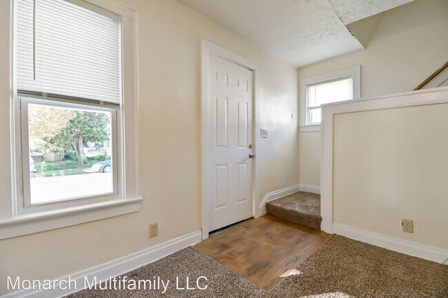 Building Photo - 2 br, 1 bath House - 1566 Duxberry Ave