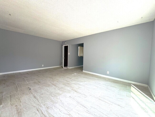Foto del edificio - 1230 W 144th St