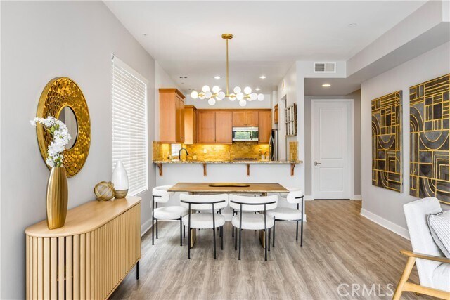 Foto del edificio - 11851 Laurelwood Dr