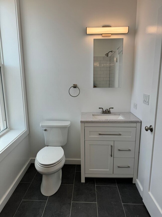 Foto del edificio - 1634 W 21st St