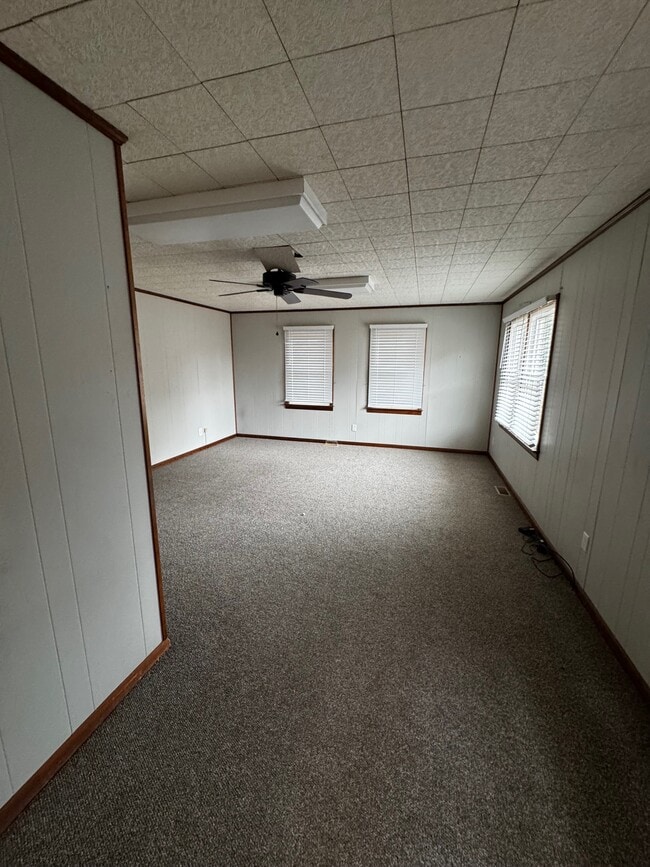 Building Photo - 114 Windsor Dr