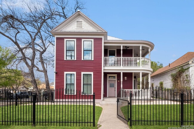 Building Photo - 201 E Carson St