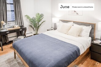 Building Photo - Private bedroom in 5 bed/1 bath Home