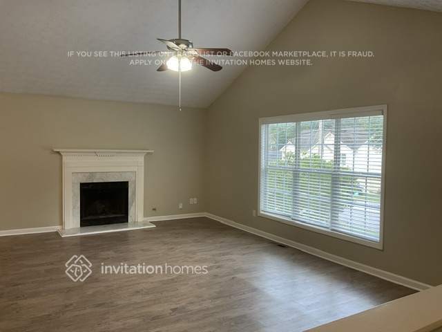 Foto del edificio - 1045 Hunters Oak Trail