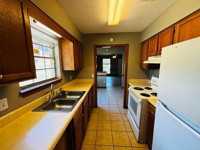 Foto del edificio - 116 Timberlawn Rd