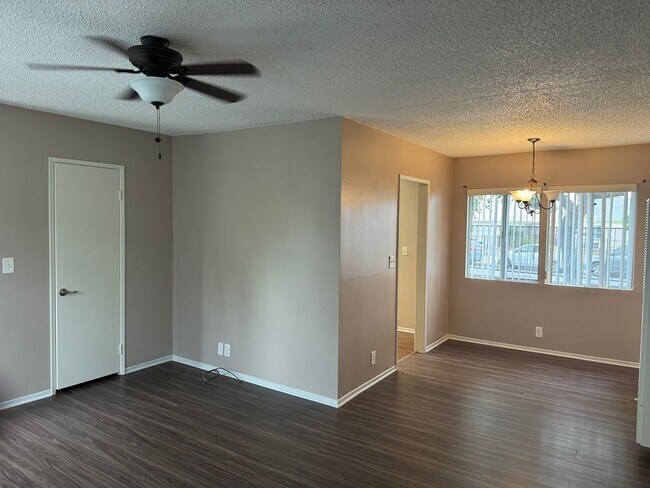 Building Photo - 1 BEDROOM 1 BATH CONDO - AVALON GREENS