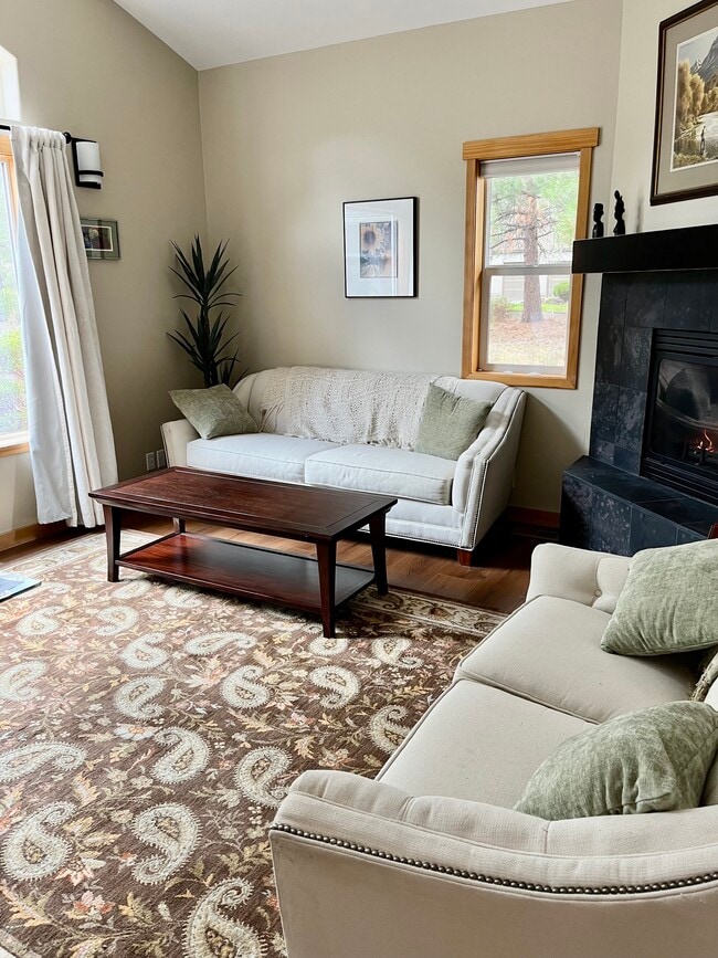 office off of living room - 60709 Golf Village Loop