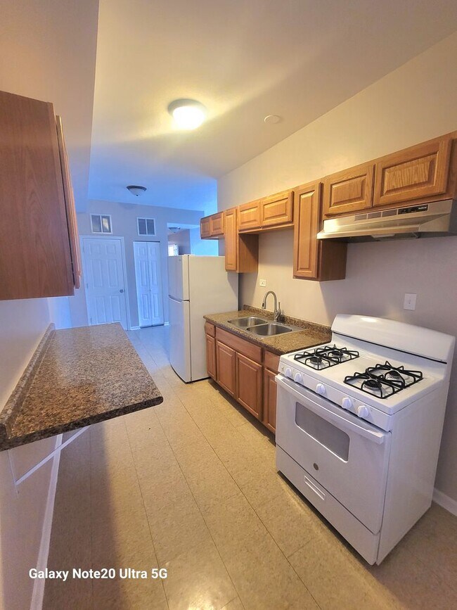 Foto del edificio - 1423 S Drake Ave