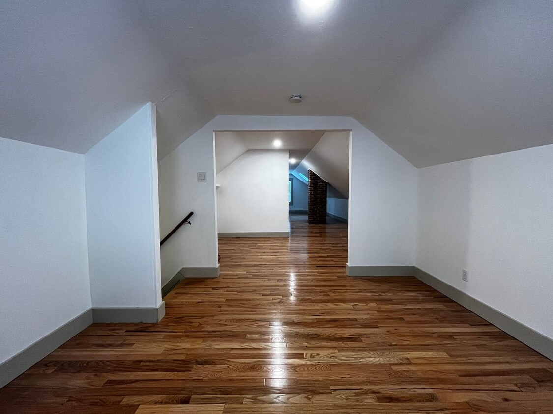 Primary Photo - Spacious 3-Bedroom Apartment in Dorchester...