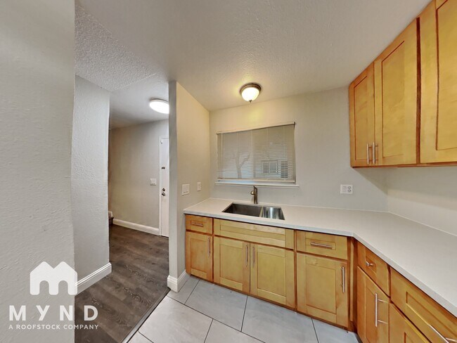 Foto del edificio - 1970 Grande Cir