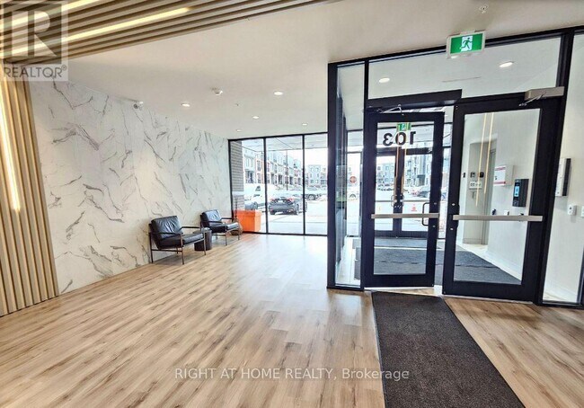 Photo du bâtiment - 107 - 103 ROGERS STREET