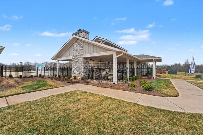 Foto del edificio - 141 Giant Oak Ave