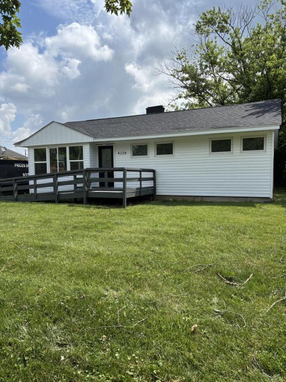 Primary Photo - 4228 Thompson Dr