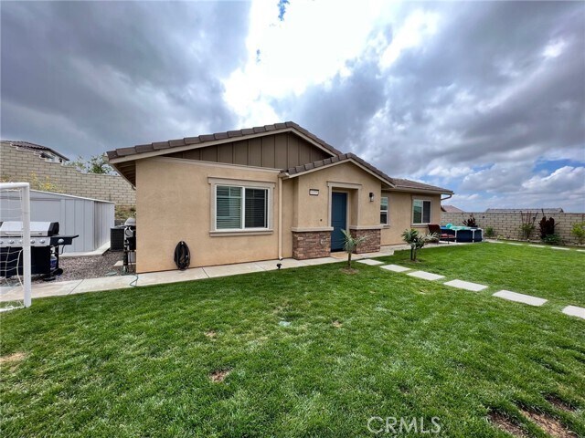 Foto del edificio - 6935 N Shay Ave