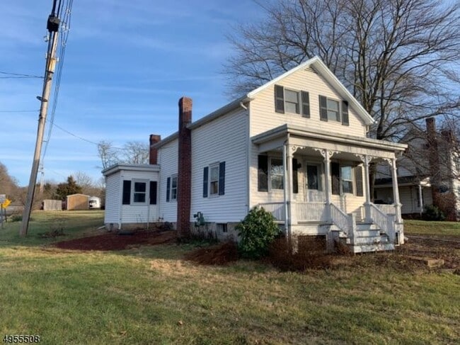 Building Photo - 14 Hoffman Rd