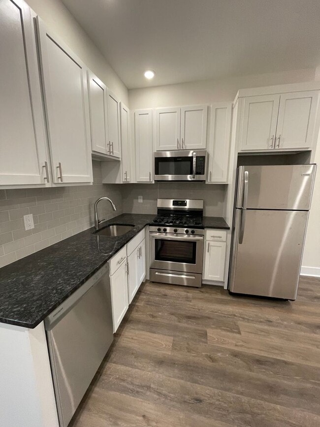 Building Photo - 507 Christian St