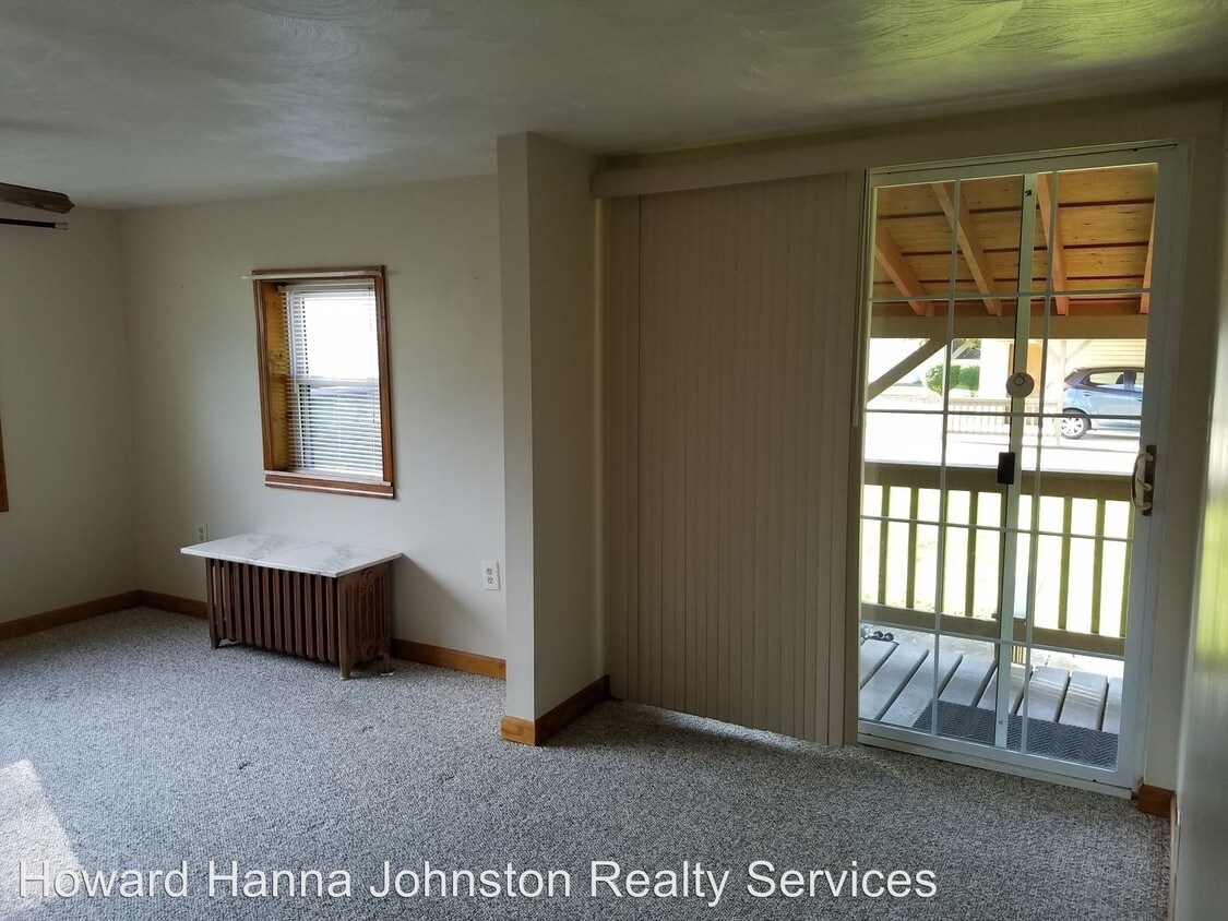 118 Garber St, Hollidaysburg, PA 16648 Apartment for Rent in Hollidaysburg, PA