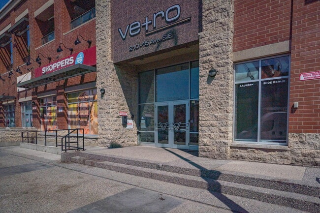 Building Photo - 210-2301-215 15 Ave SE