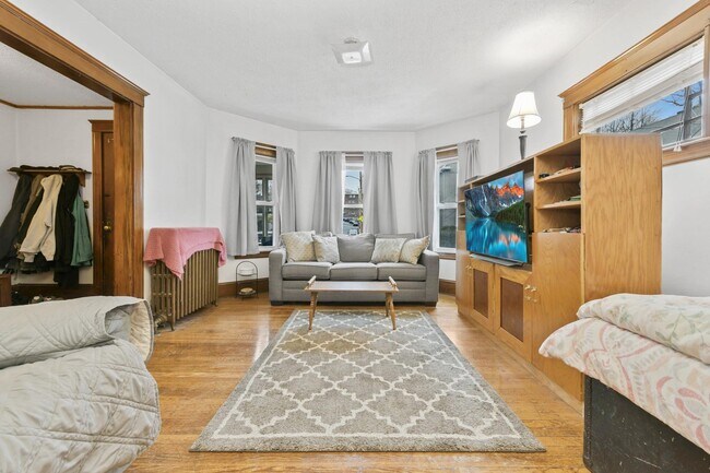 Foto del edificio - 131-133 Birch St