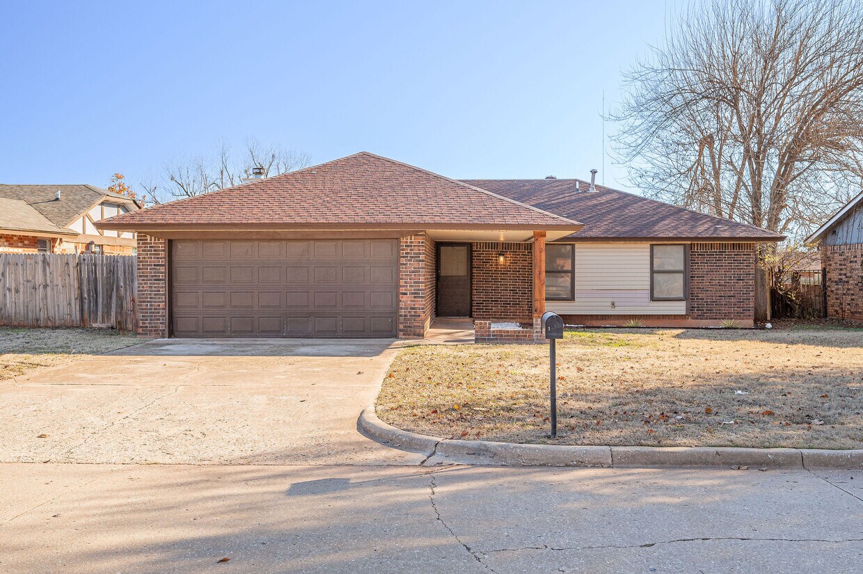 Primary Photo - 10908 Beaulaine Pl