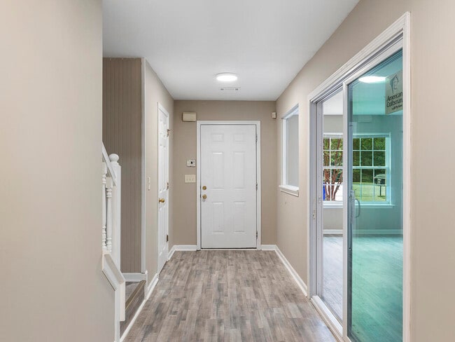 Building Photo - 1465 Maple Valley Ct