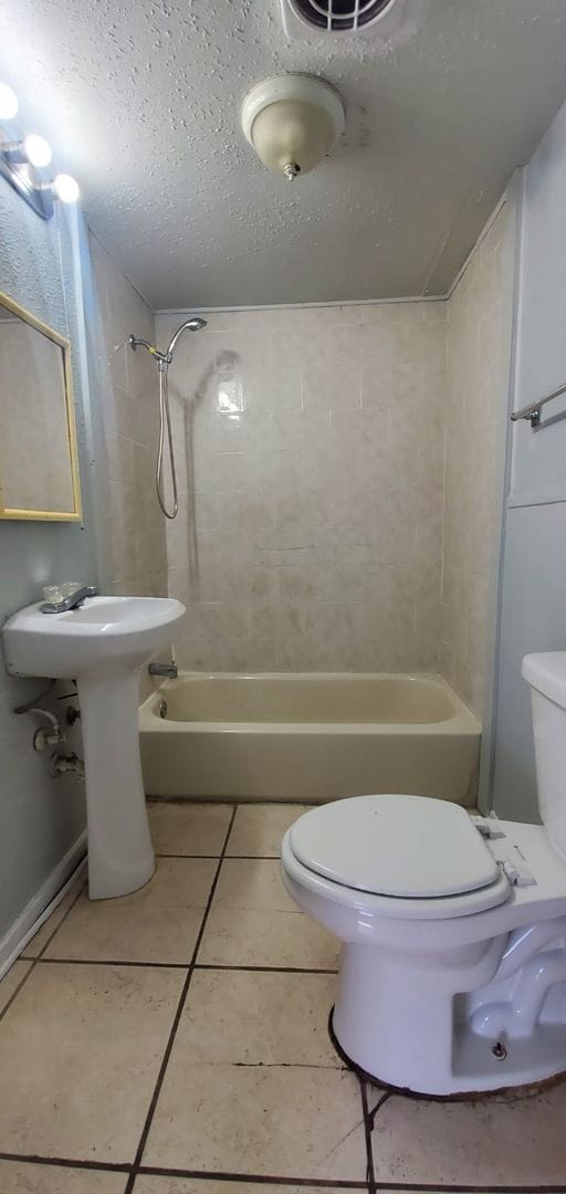 Foto del edificio - 3/1 Move In Ready