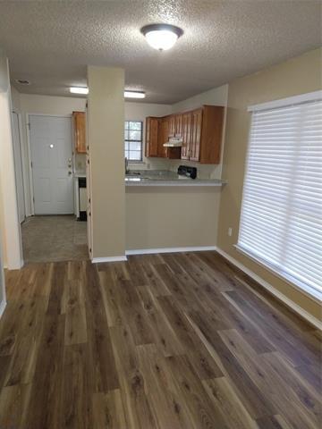 Building Photo - 5200 Wild Horse Ct