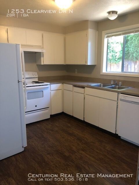 Building Photo - 1253 Clearview Dr NE