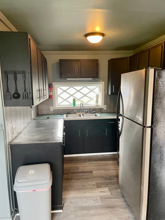 Building Photo - 1248 E Philadelphia Ave