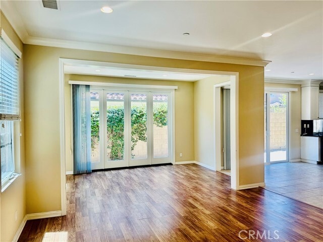 Building Photo - 114 Chestnut Grove
