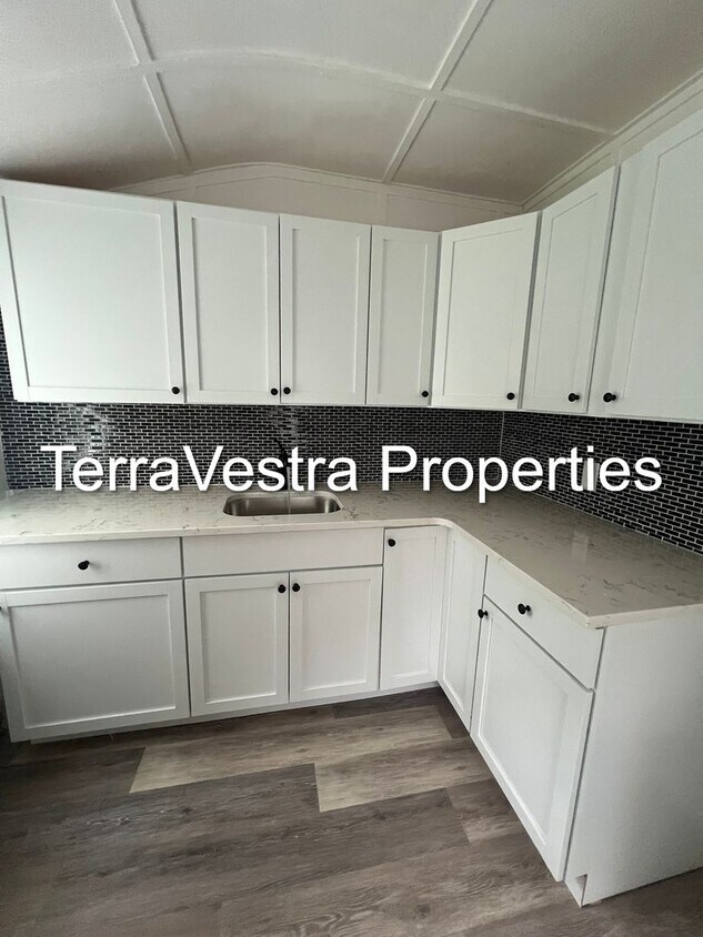 Foto principal - 3 Bed Single Family in Salem. Eligible for...