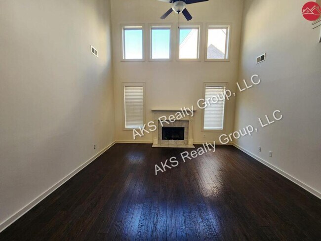 Foto del edificio - 4613 Riverview Dr