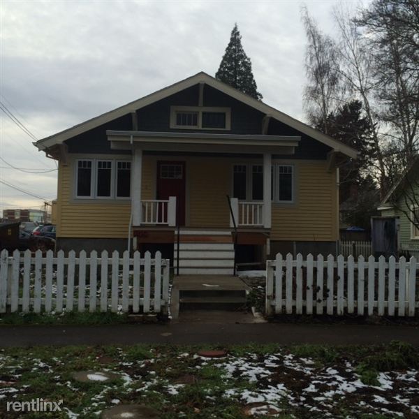 Building Photo - 149 NE 5th Ave